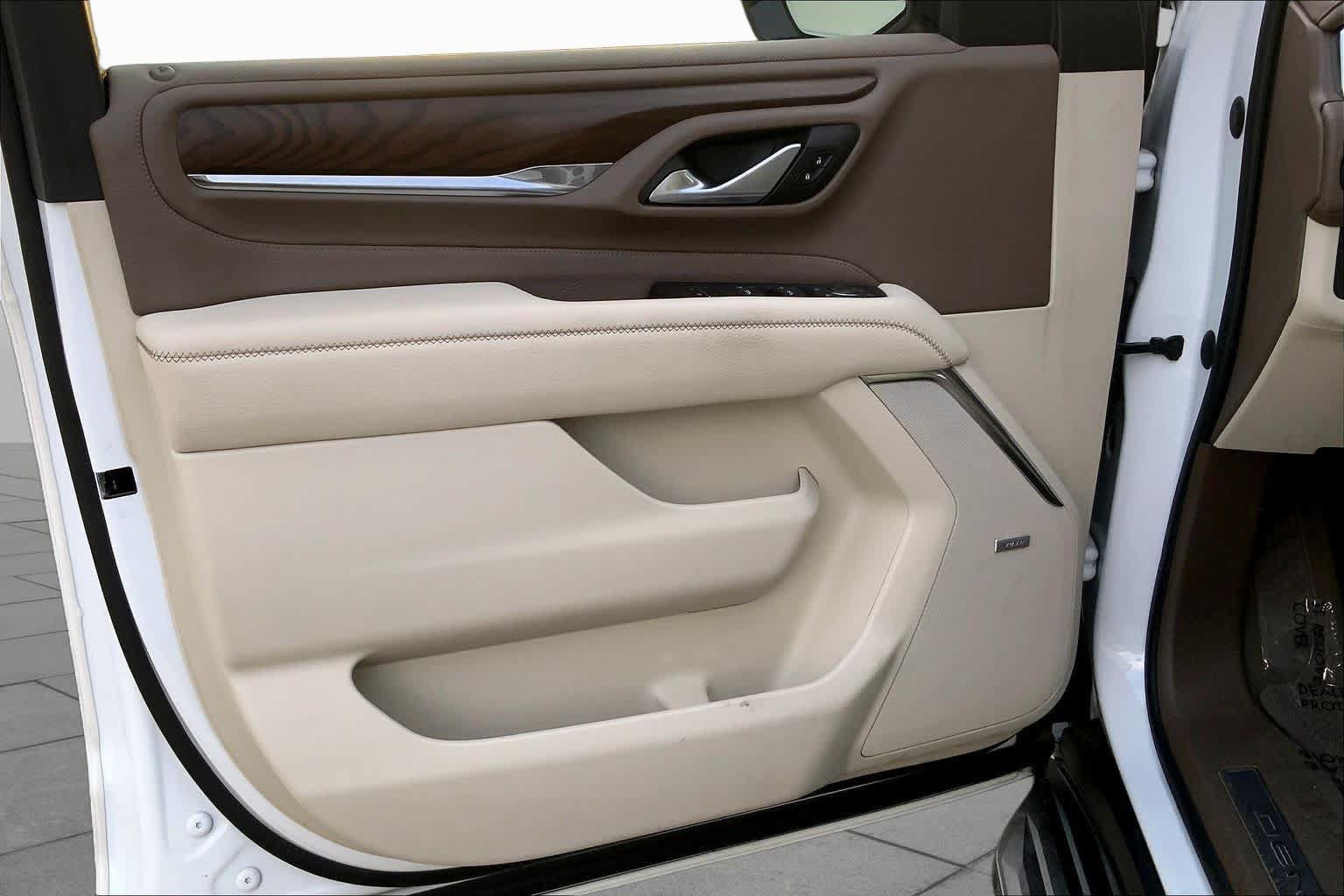 Used 2022 GMC Yukon Denali RWD image 18