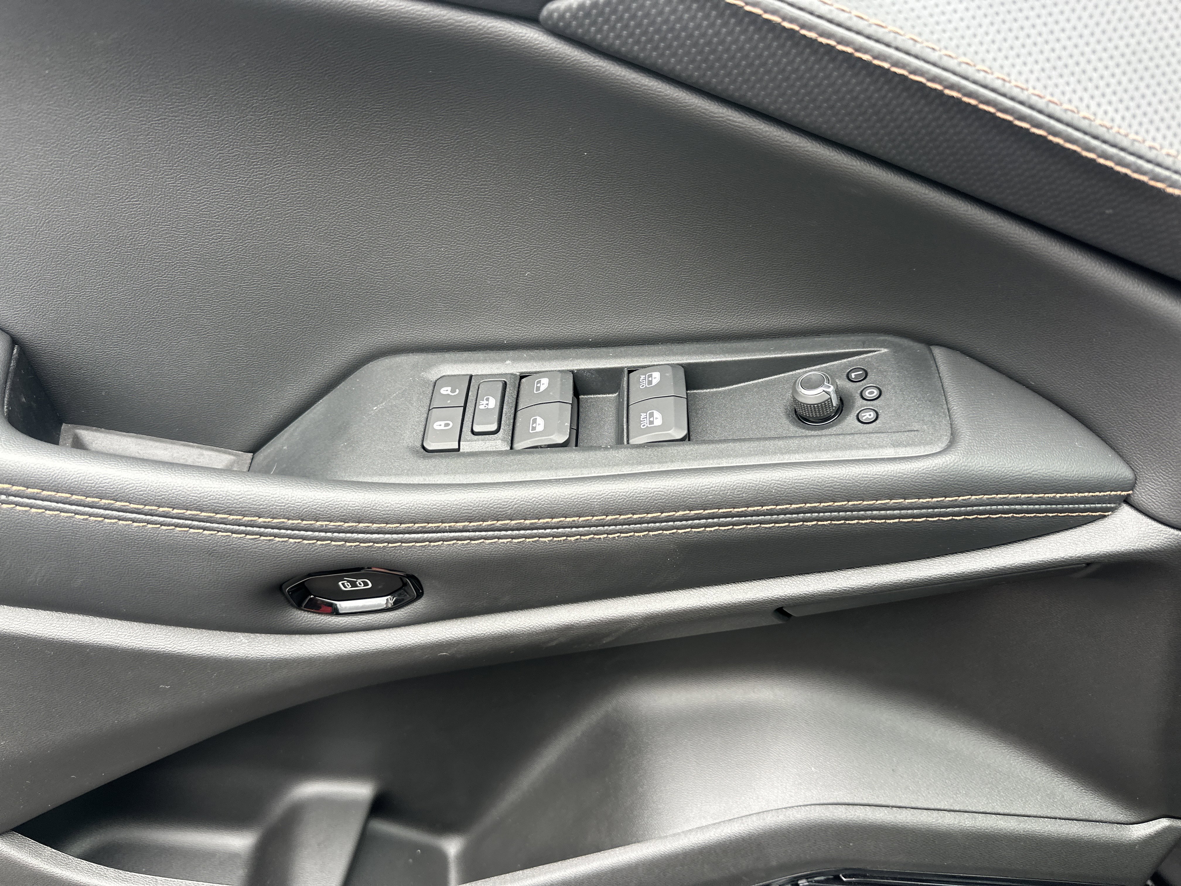 New 2026 Jeep Cherokee Limited image 9