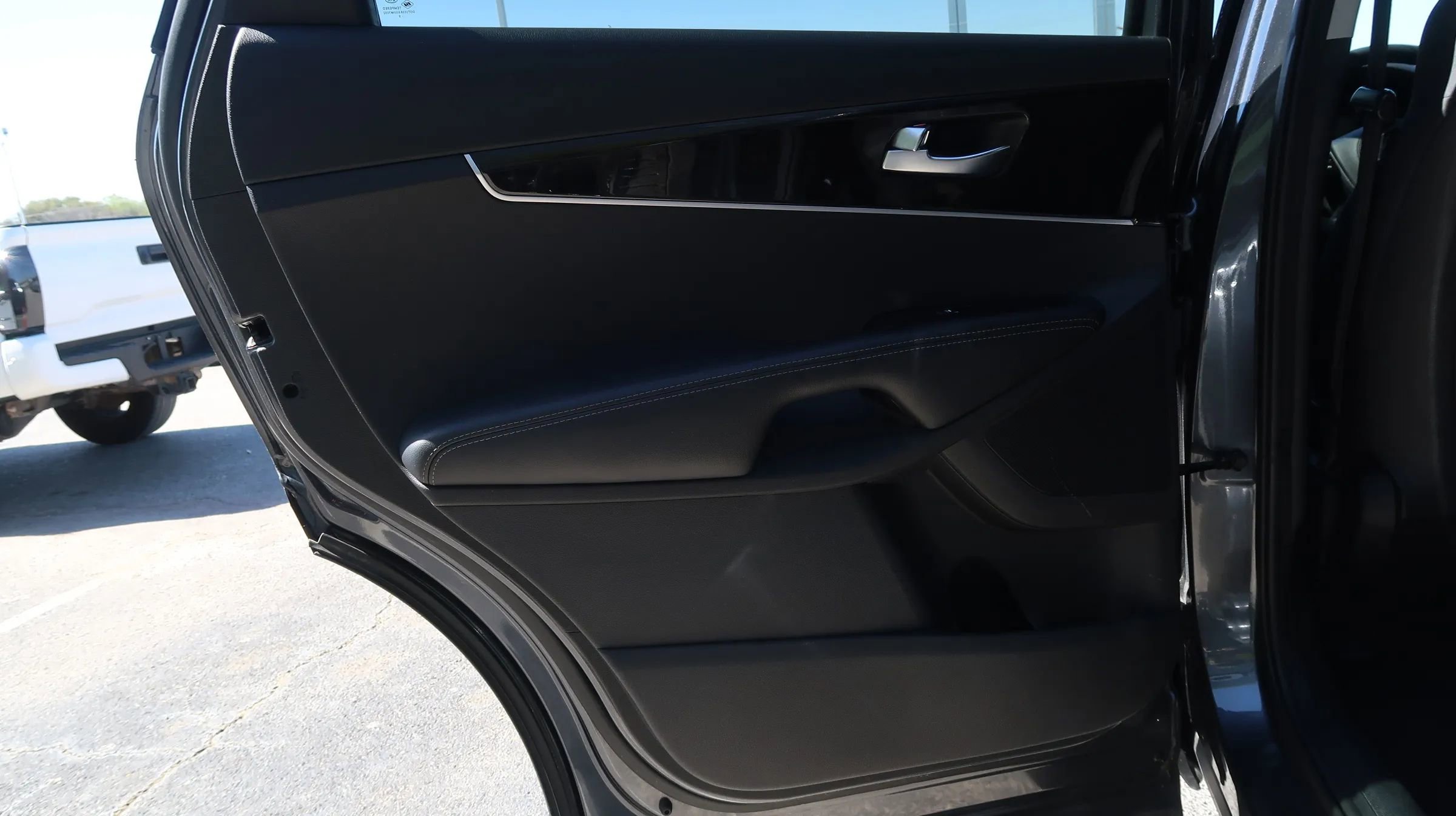 Used 2019 Kia Sorento S image 45