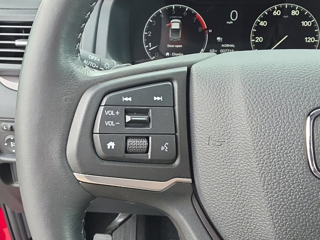 Certified 2025 Honda Ridgeline RTL image 16