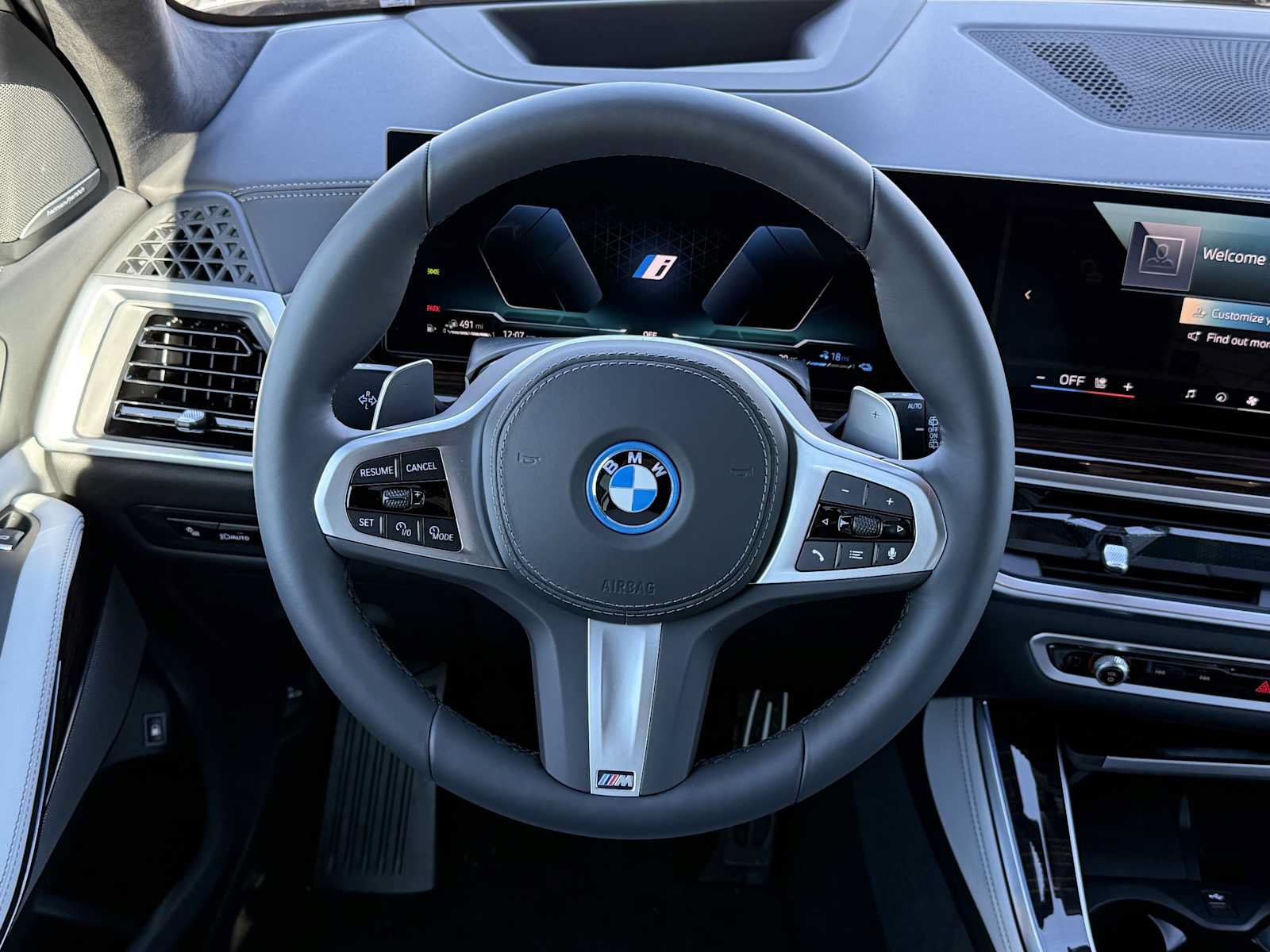 New 2026 BMW X5 xDrive50e w/ Executive Package AWD/4WD image 15