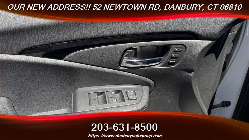 Used 2019 Honda Pilot Touring image 11