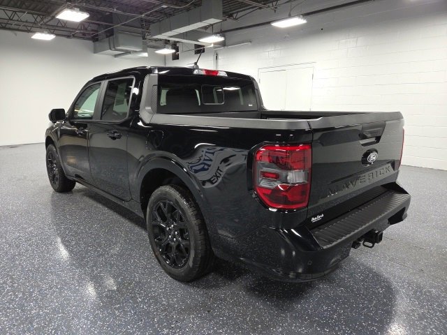 New 2025 Ford Maverick Lobo image 2