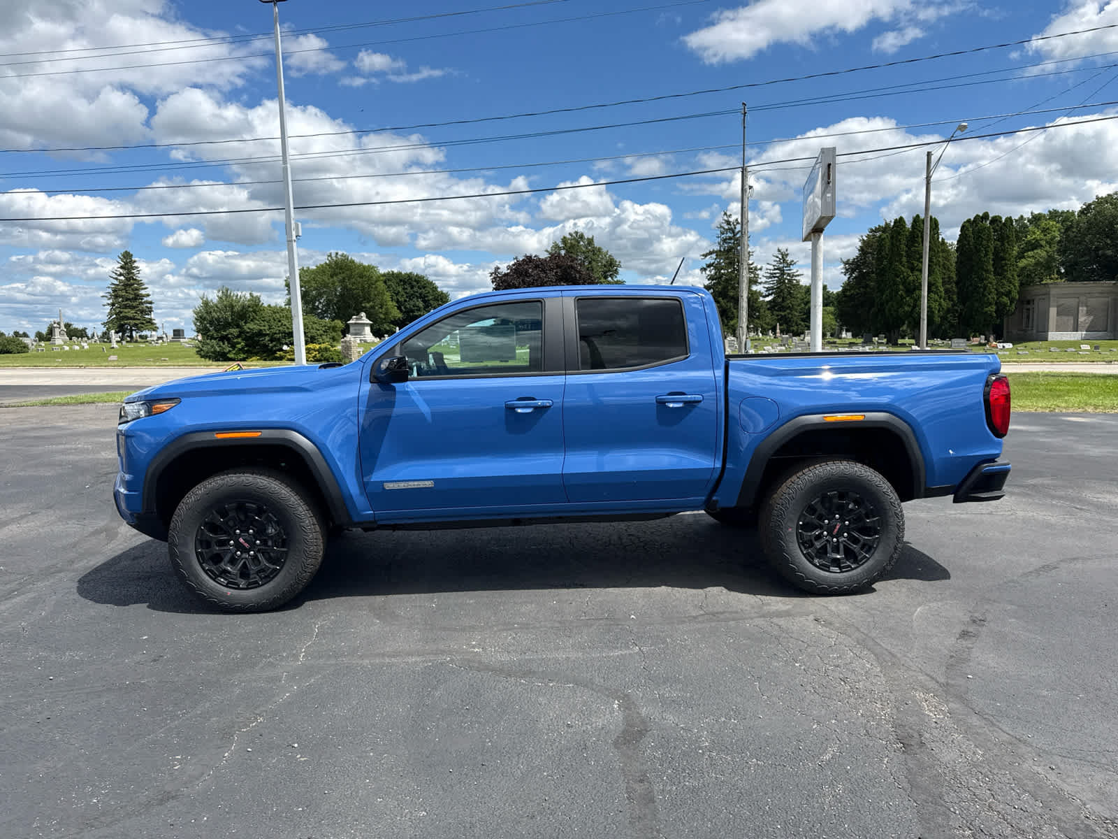 New 2026 GMC Canyon Elevation RWD image 2