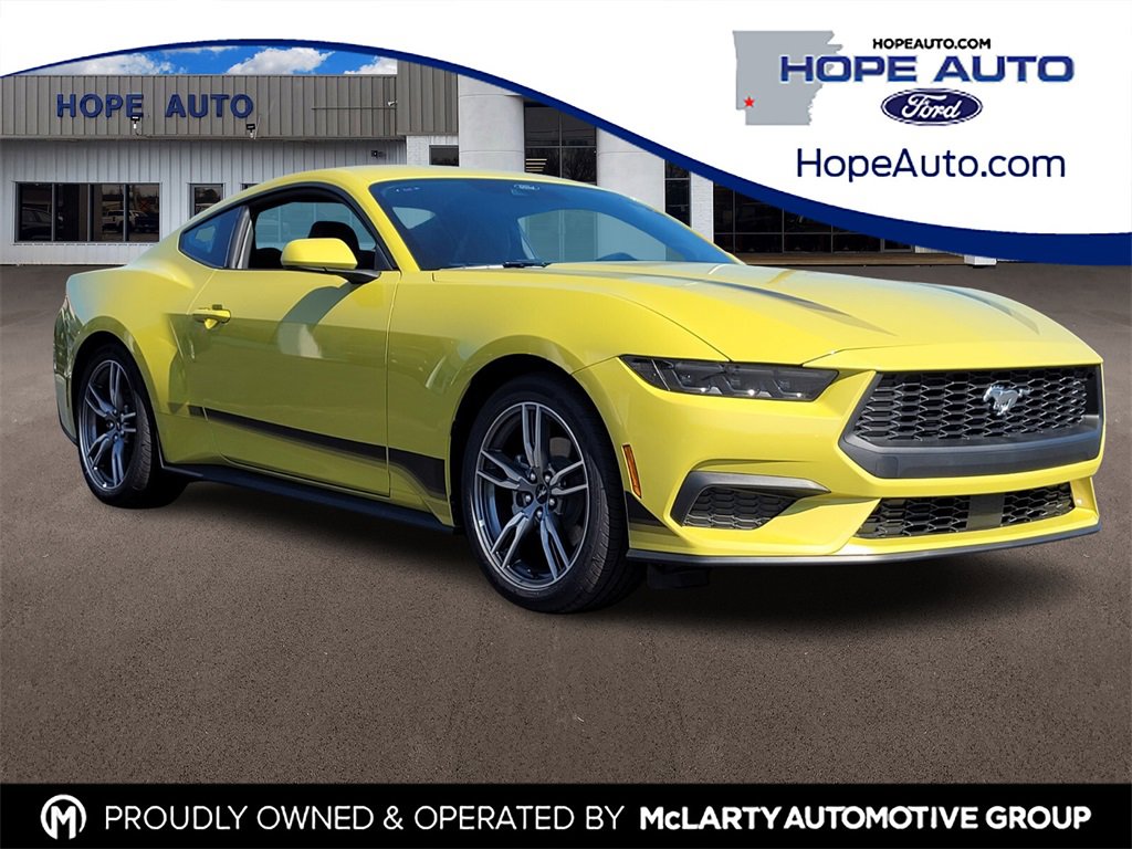 New 2025 Ford Mustang Coupe video 1