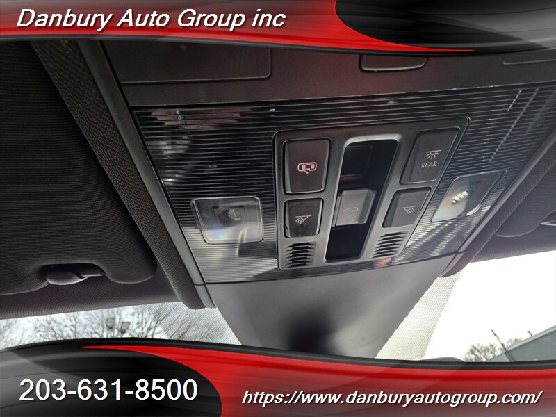 Used 2020 Volkswagen Atlas Cross Sport SEL AWD/4WD image 14