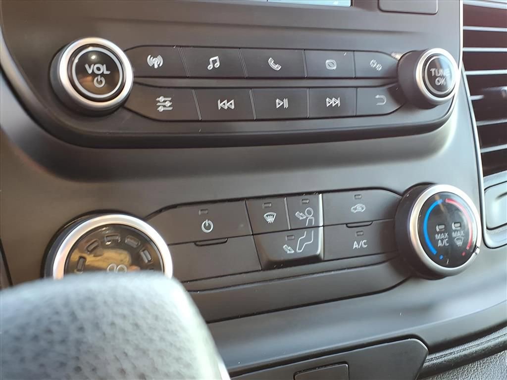 Used 2023 Ford Transit 250 Medium Roof RWD image 10