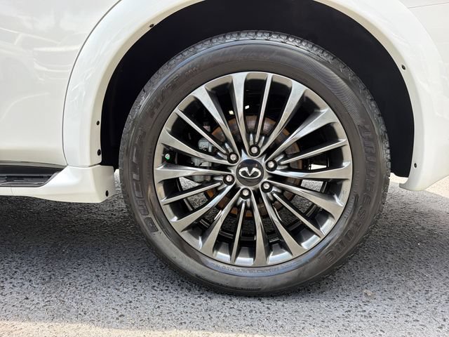 Used 2024 INFINITI QX80 Sensory AWD/4WD image 31