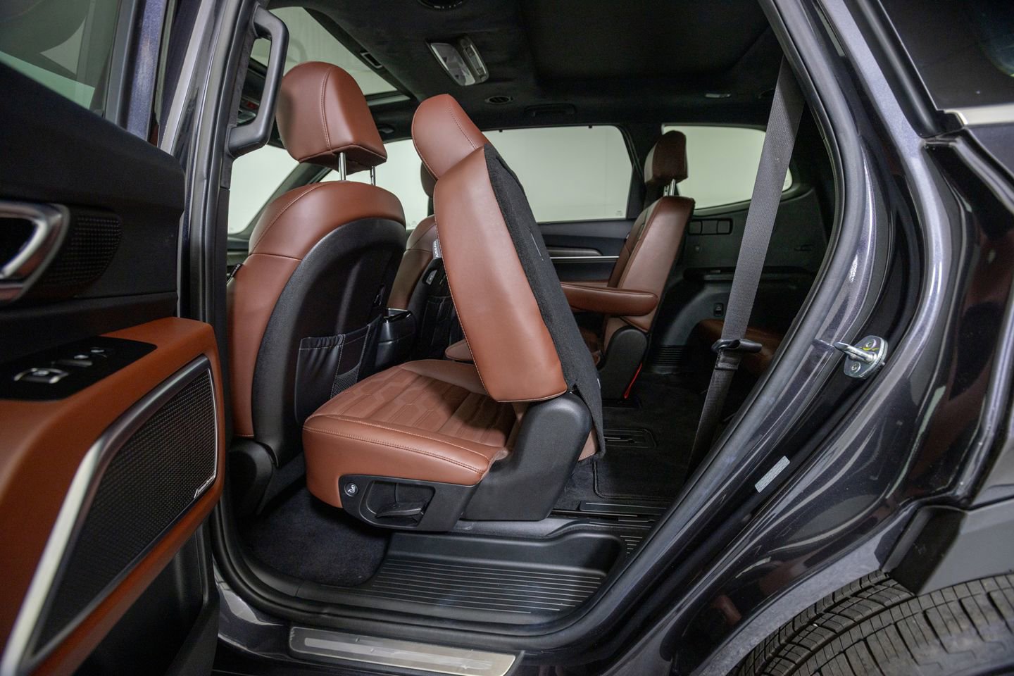 Used 2025 Kia Telluride SX Prestige AWD/4WD image 28
