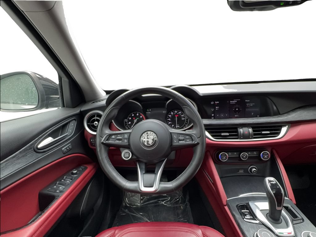 Used 2021 Alfa Romeo Stelvio Sprint w/ Nero Edizione RWD image 40