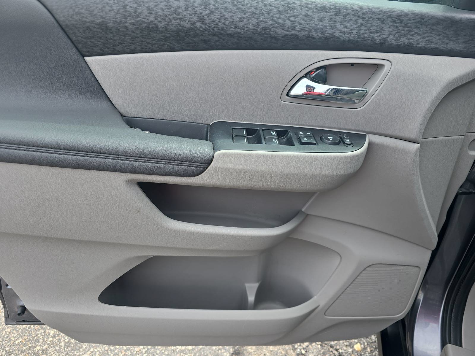 Used 2014 Honda Odyssey EX-L image 29