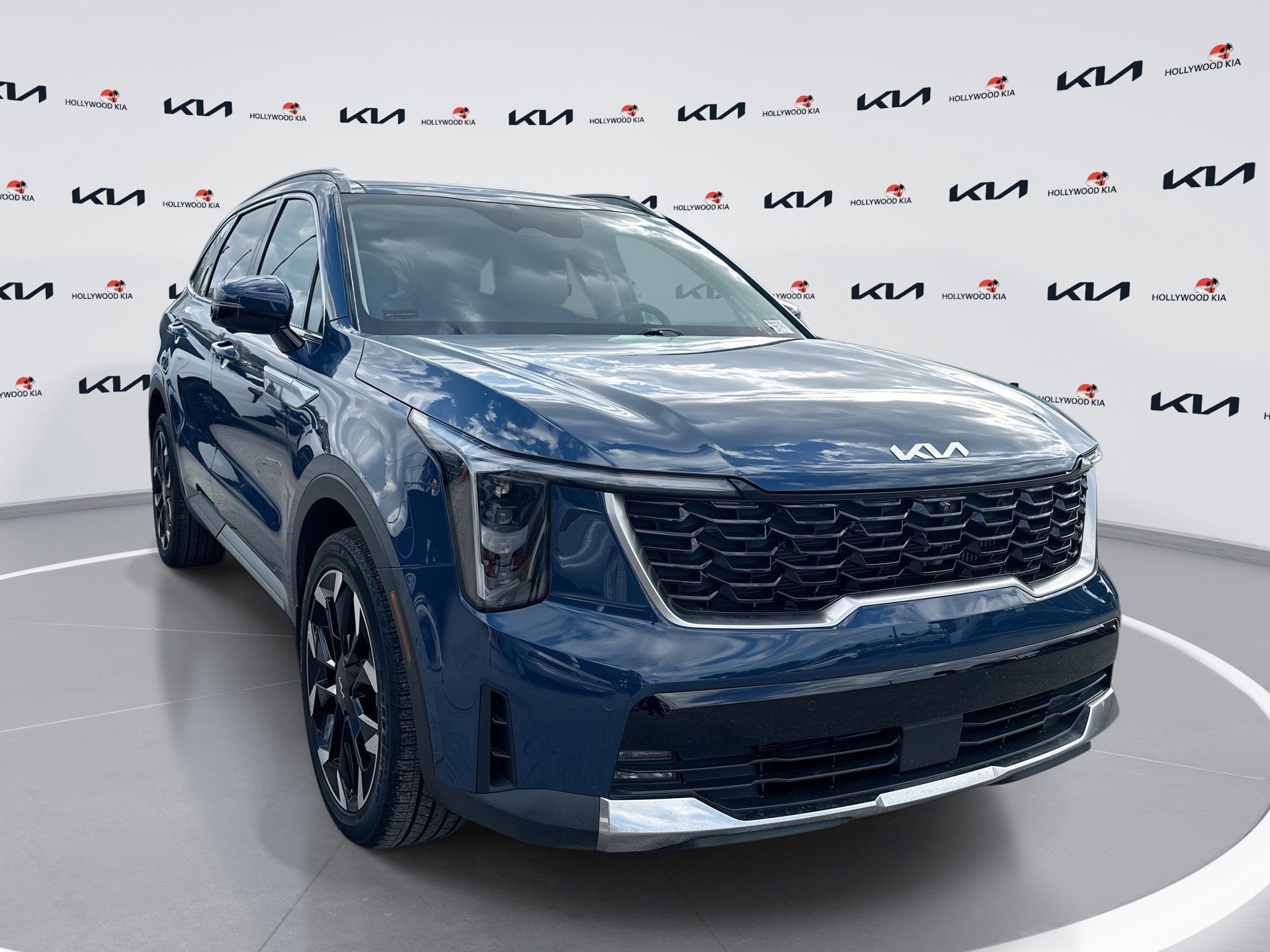 Used 2025 Kia Sorento SX image 1