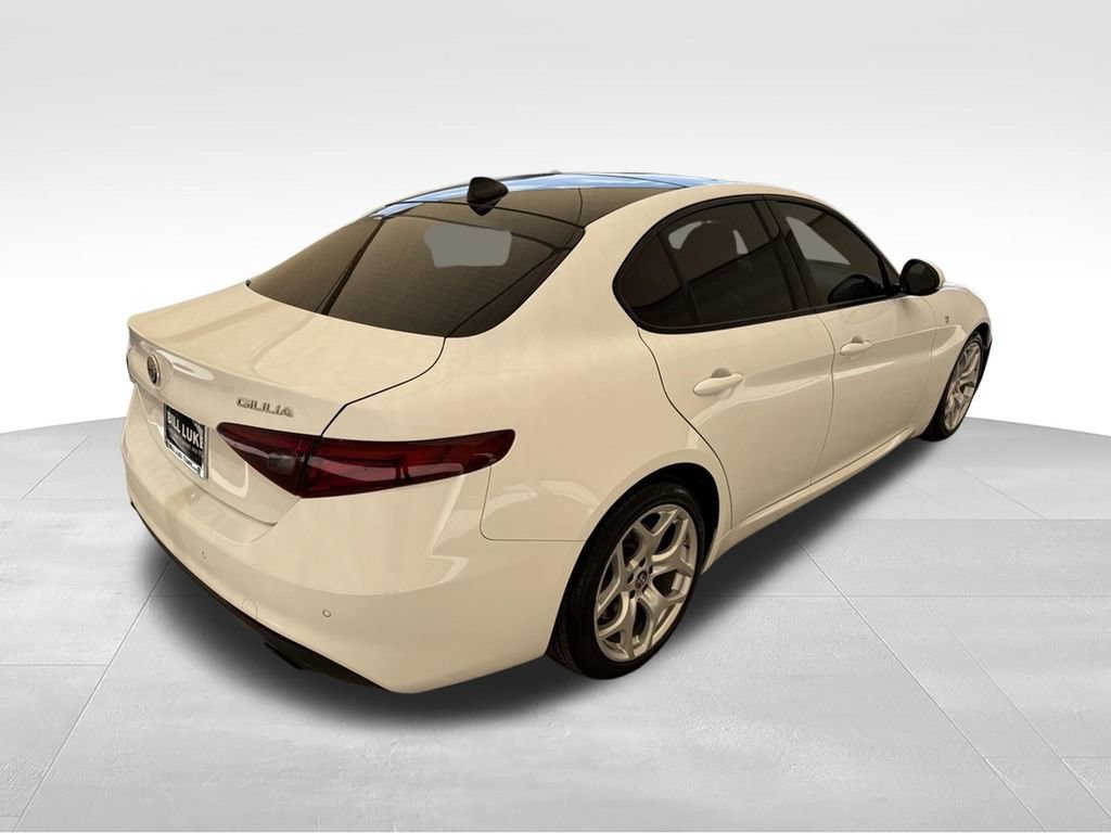 Used 2023 Alfa Romeo Giulia Ti w/ Active Assist Plus Package RWD image 8