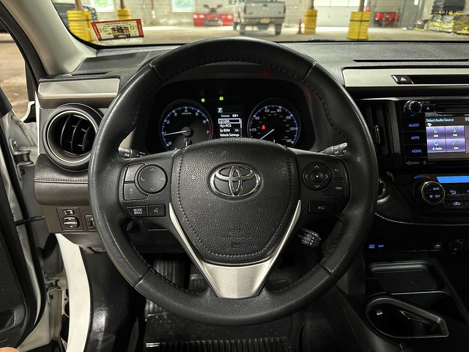 Used 2017 Toyota RAV4 XLE w/ Plus Extra Value Package AWD/4WD image 15