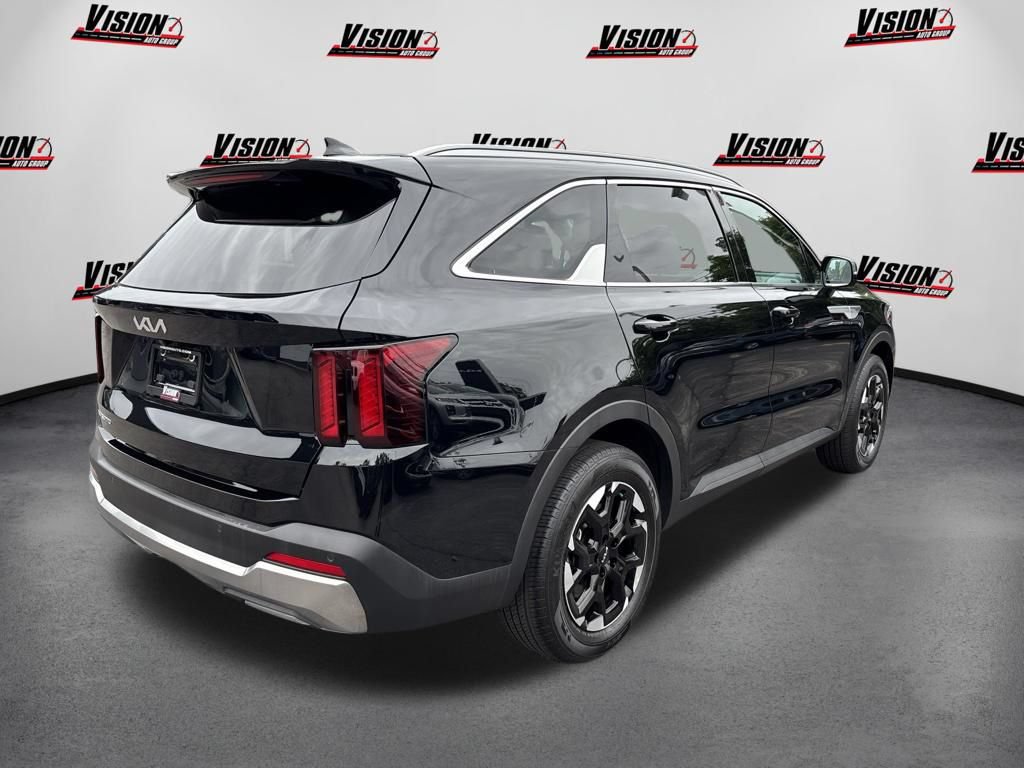Used 2026 Kia Sorento S FWD image 5