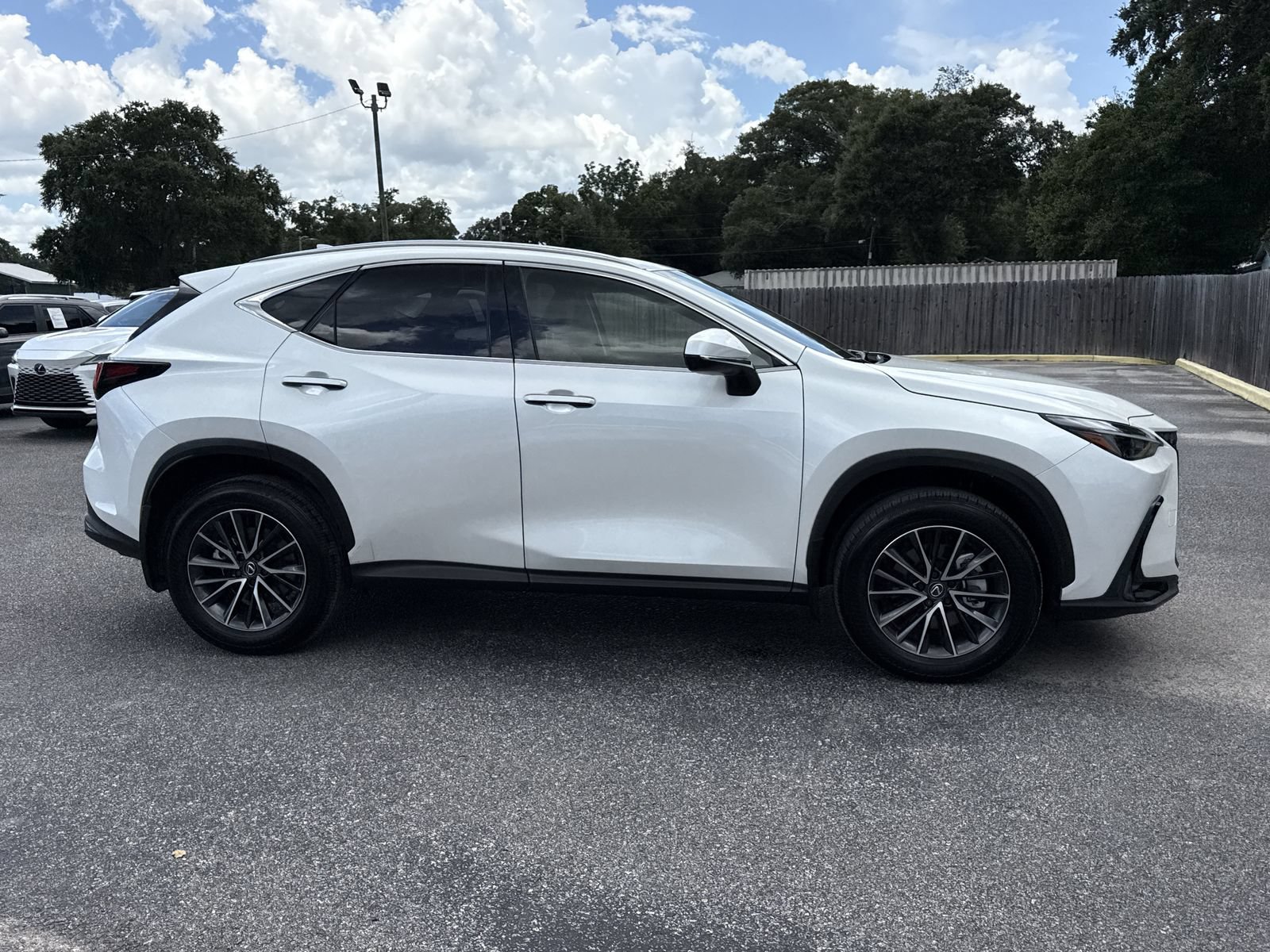 Used 2025 Lexus NX 250 FWD w/ Towing Package (2000 Lbs) image 6