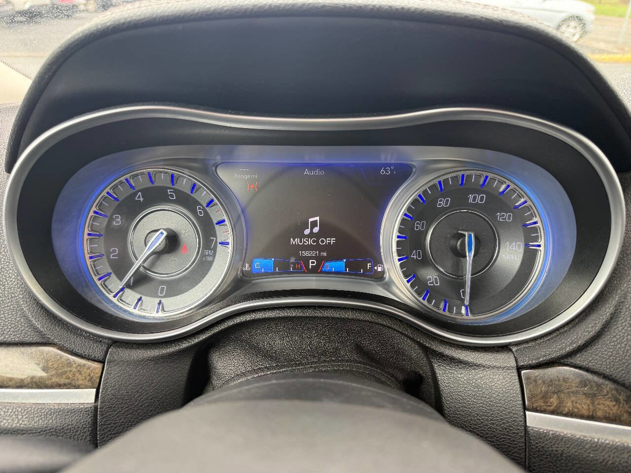 Used 2018 Chrysler 300 Limited image 9