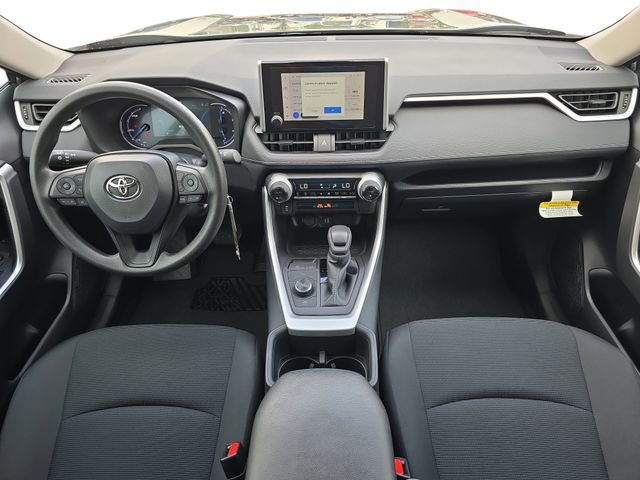 Used 2025 Toyota RAV4 LE image 9