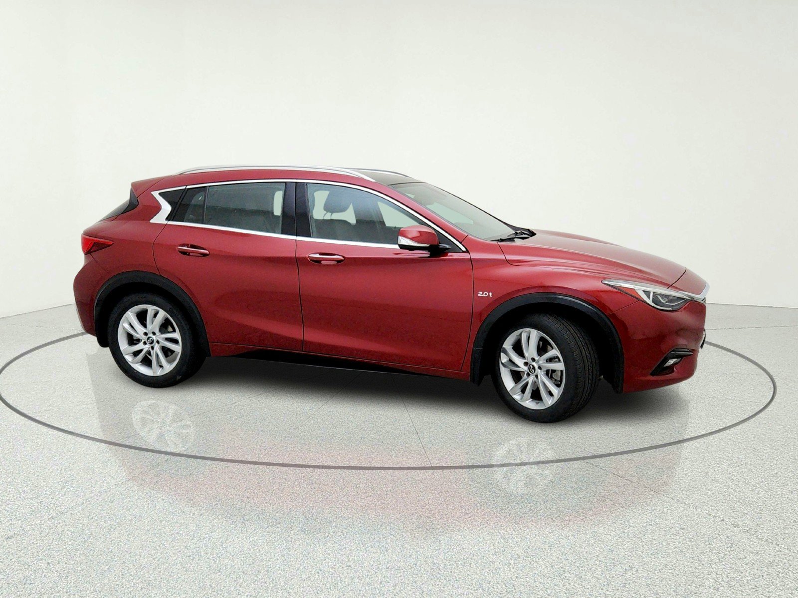 Used 2019 INFINITI QX30 w/ Cargo Package FWD image 6