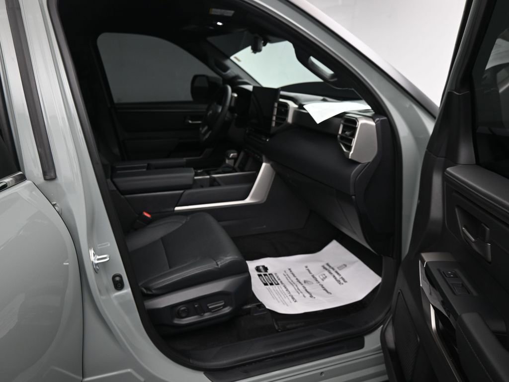 Used 2025 Toyota Tundra Limited image 12