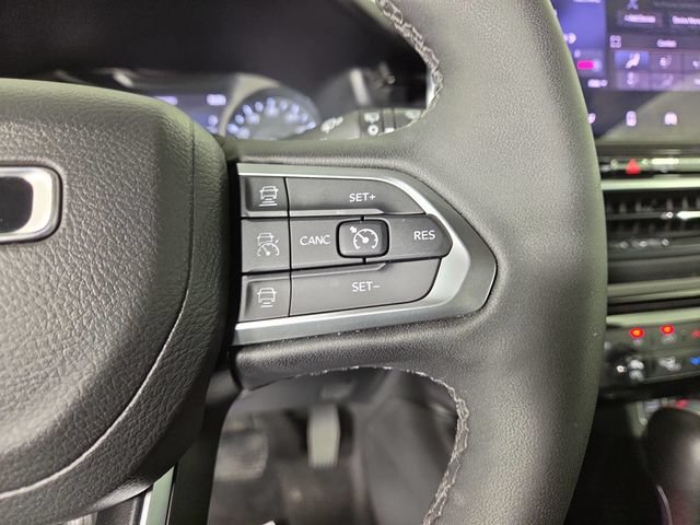 Used 2026 Jeep Compass Limited AWD/4WD image 23