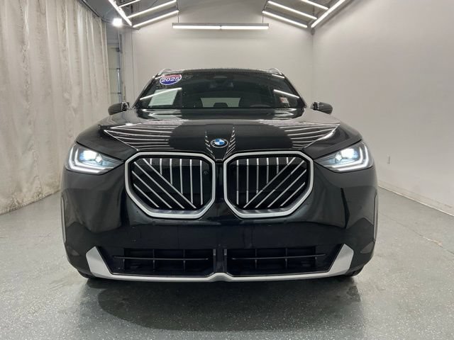 Used 2025 BMW X3 xDrive30i w/ Premium Package AWD/4WD image 3