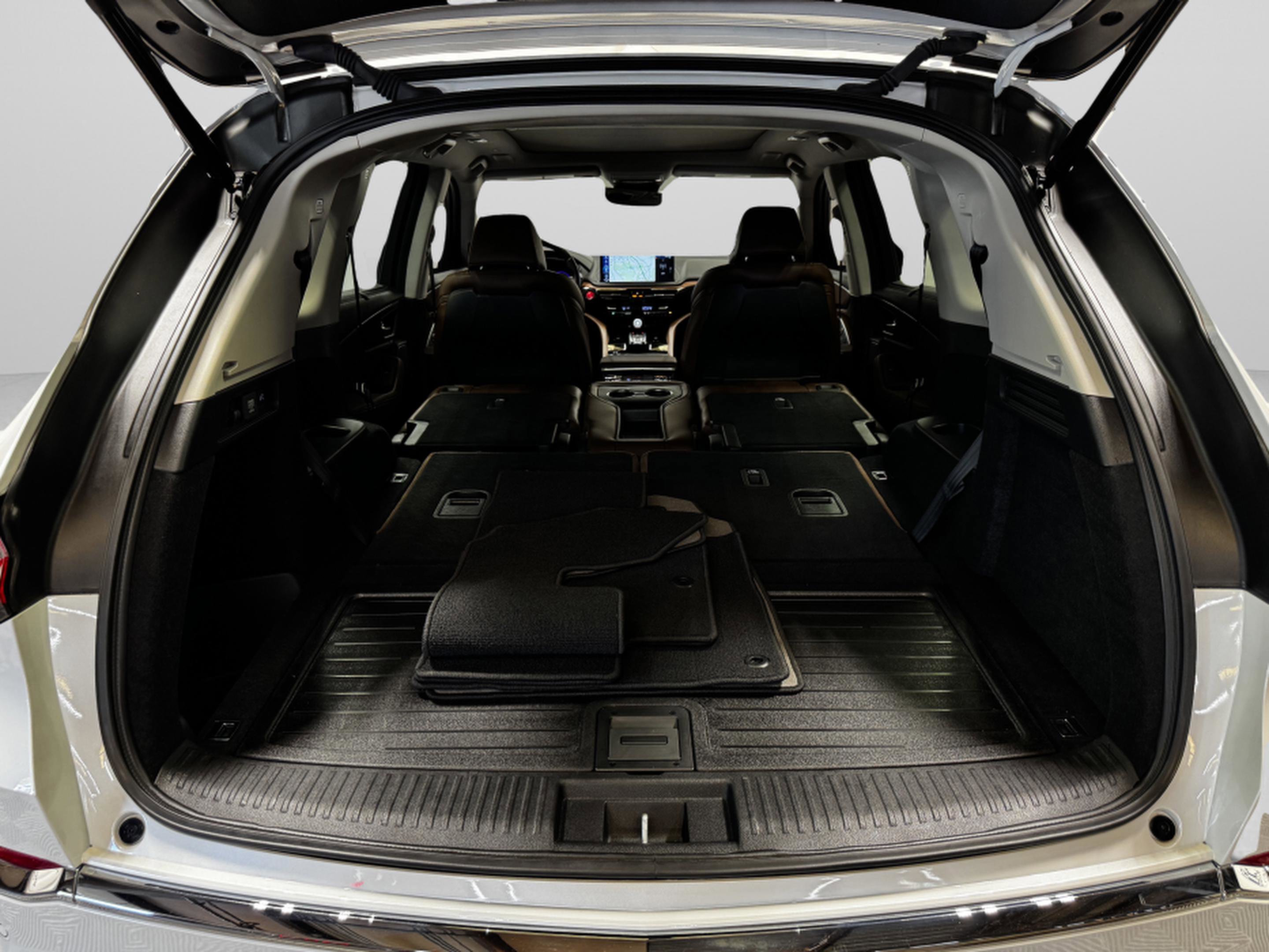 Certified 2025 Acura MDX FWD w/ Technology Package image 38