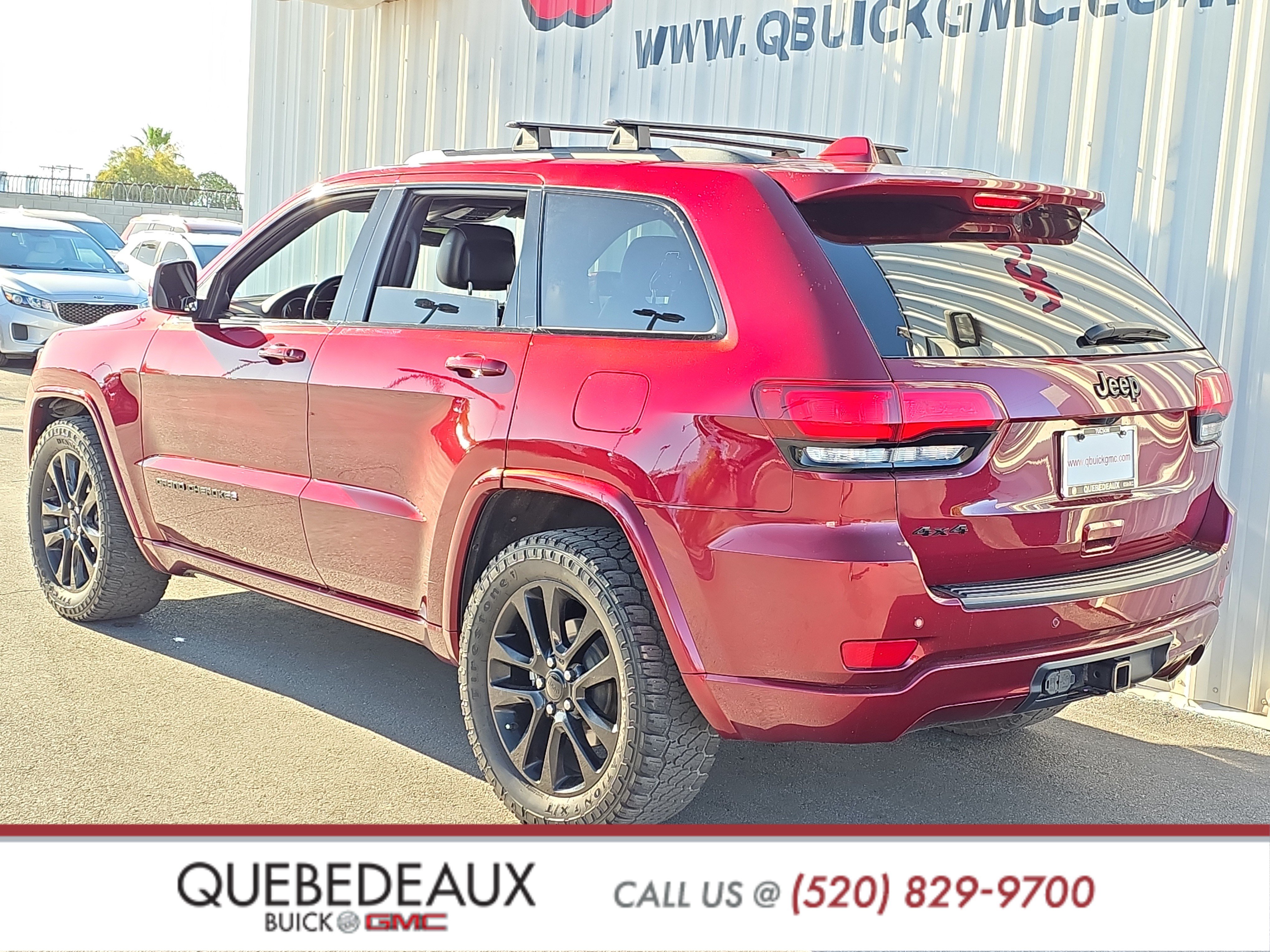 Used 2020 Jeep Grand Cherokee Altitude AWD/4WD image 5