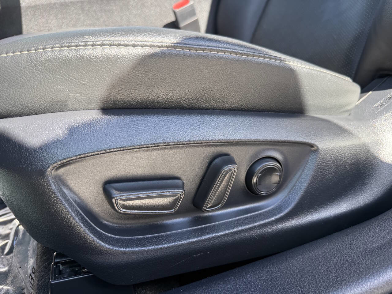 Used 2023 Toyota Camry XSE image 23