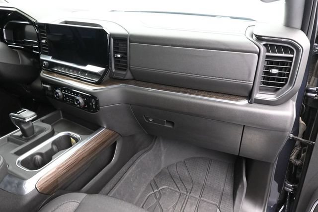 Used 2024 Chevrolet Silverado 1500 RST AWD/4WD image 36