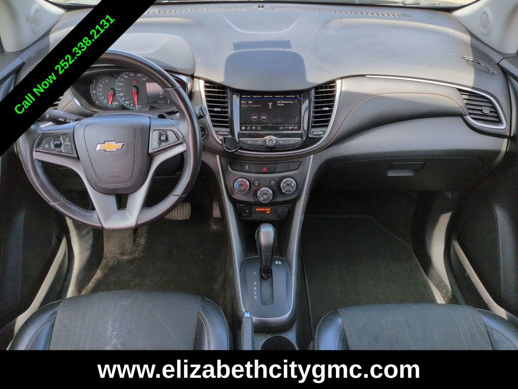 Used 2022 Chevrolet Trax LT w/ Driver Confidence Package AWD/4WD image 15