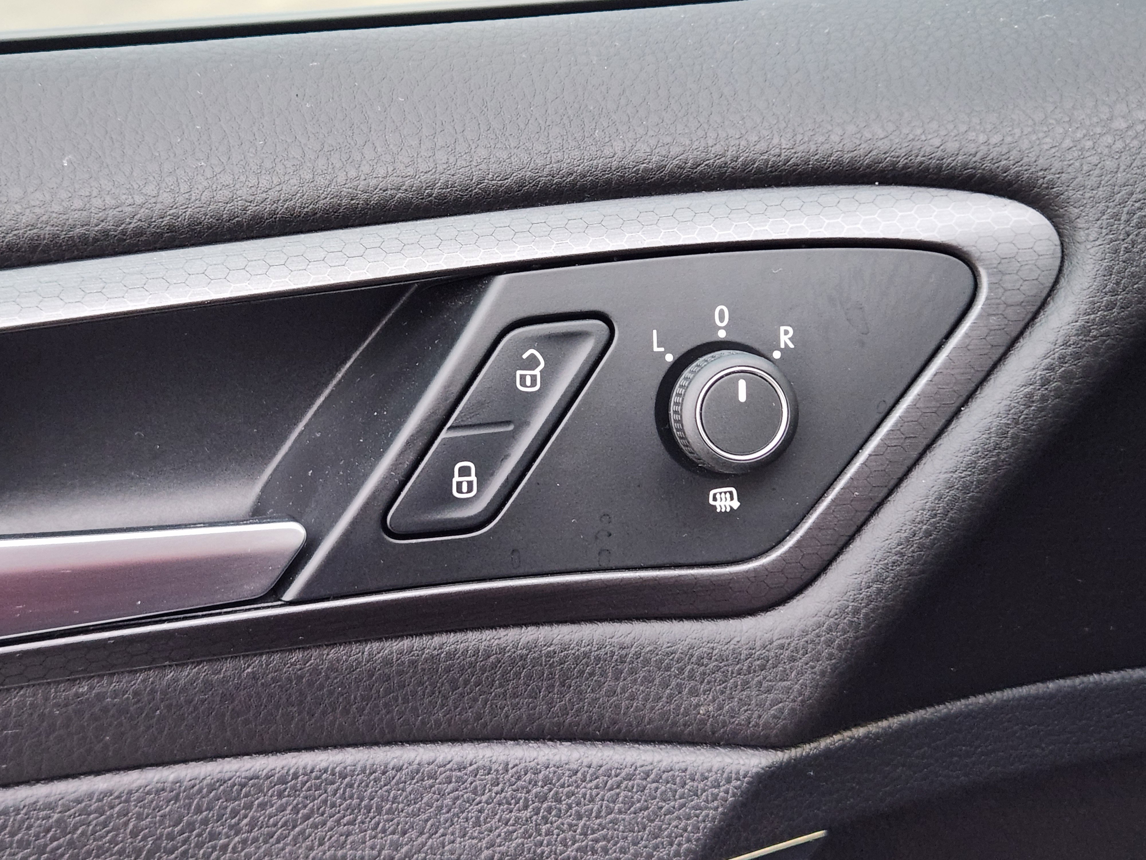 Used 2020 Volkswagen GTI S image 22