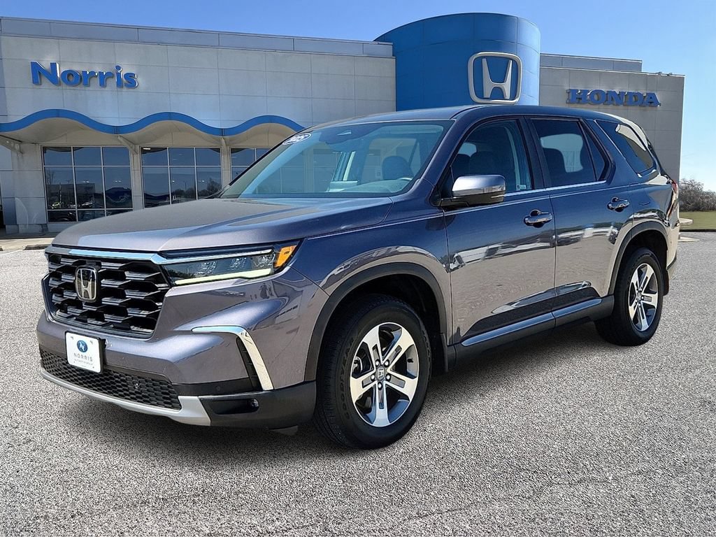 Used 2025 Honda Pilot EX-L image 2