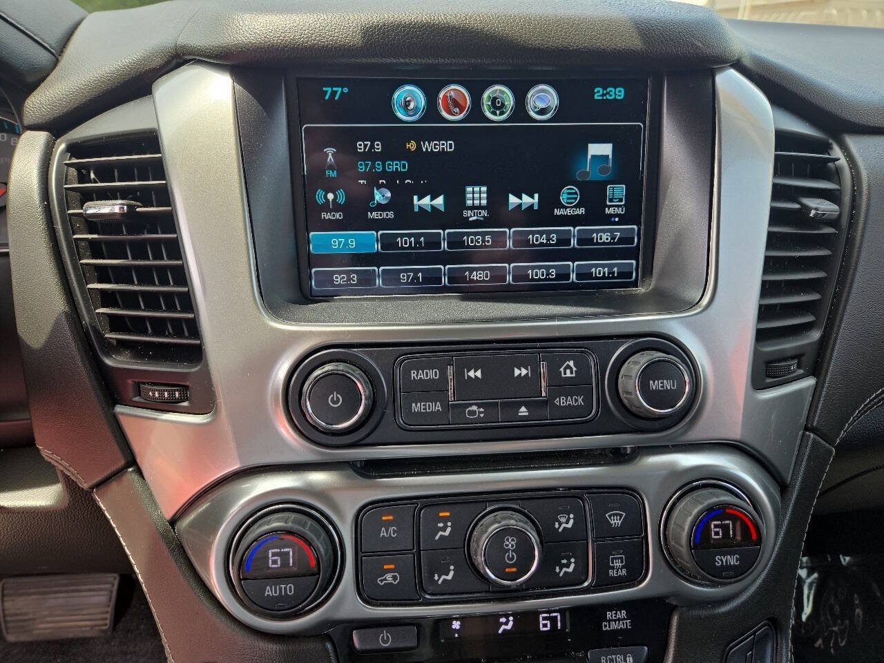 Used 2020 Chevrolet Suburban LT AWD/4WD image 18