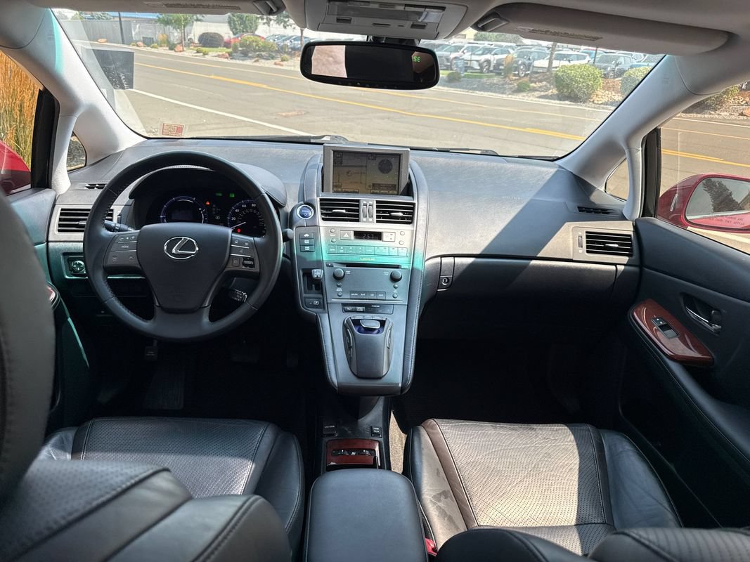 Used 2010 Lexus HS 250h Premium w/ Preferred Accessory Package FWD image 3