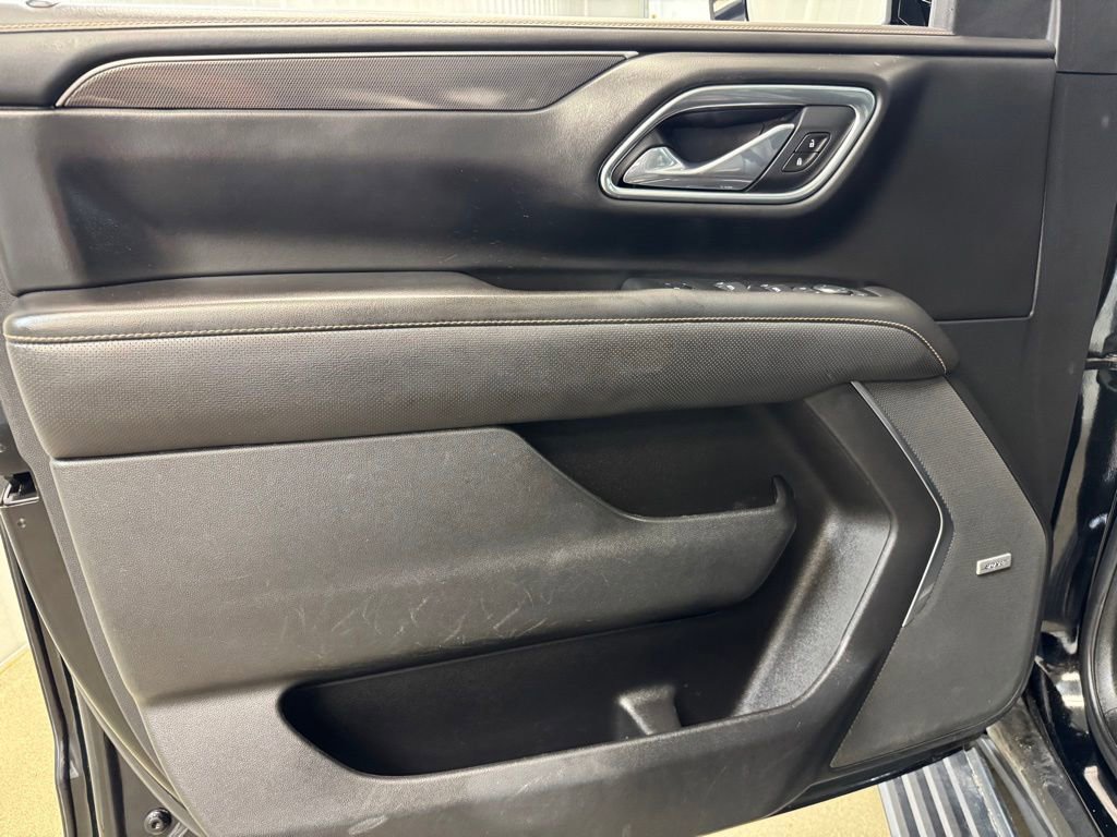 Used 2021 GMC Yukon AT4 w/ AT4 Premium Plus Package AWD/4WD image 8