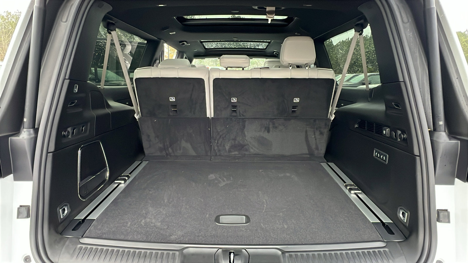 New 2025 Jeep Wagoneer L Series III image 13