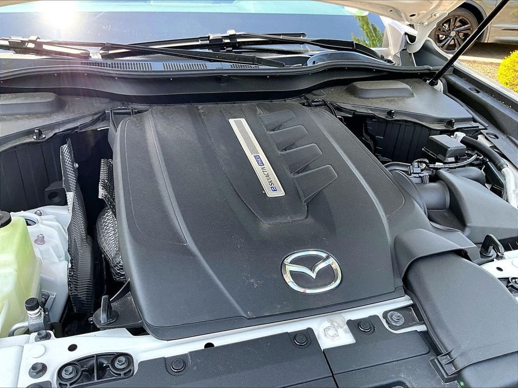 Used 2024 MAZDA CX-90 Plug-In Hybrid w/ Preferred AWD/4WD image 30