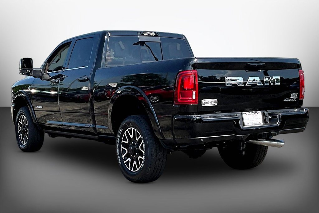 New 2026 RAM 2500 Limited AWD/4WD image 3