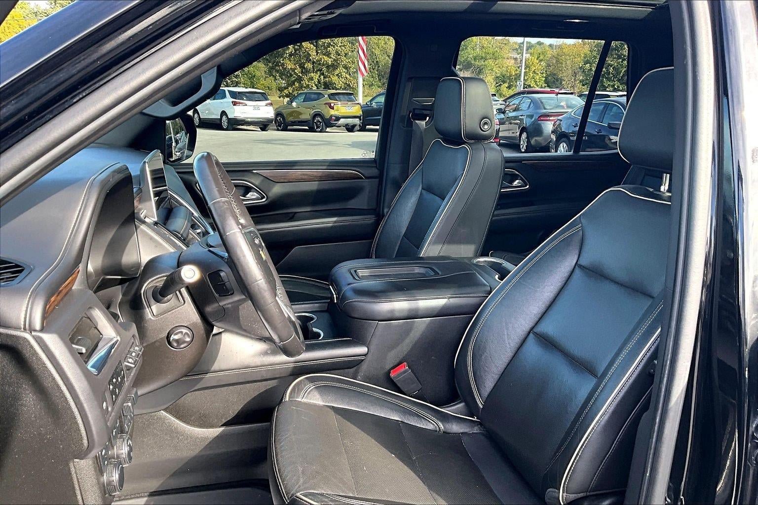 Used 2021 Chevrolet Tahoe Premier w/ Premium Package AWD/4WD image 21