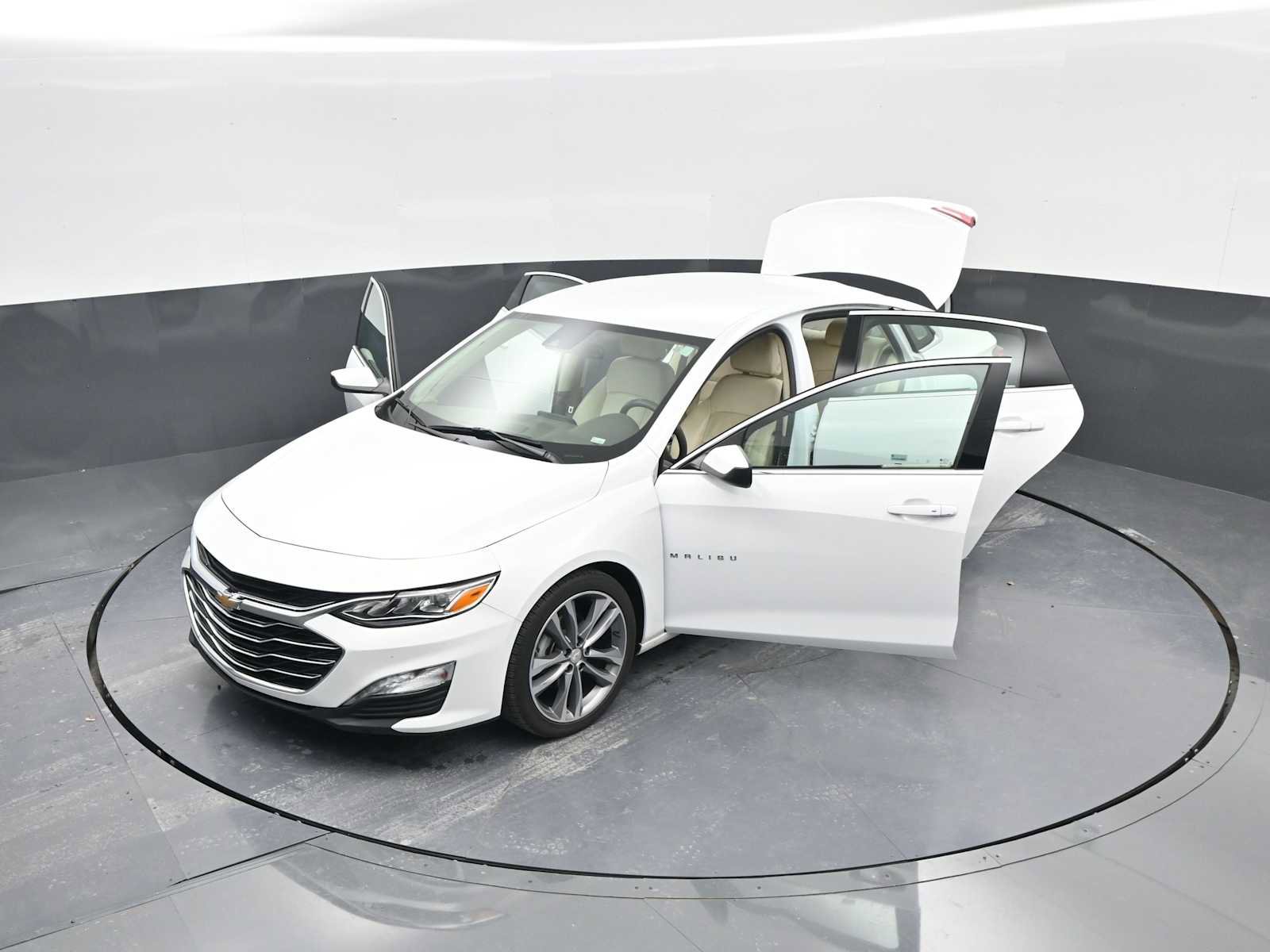 Used 2024 Chevrolet Malibu LT image 46