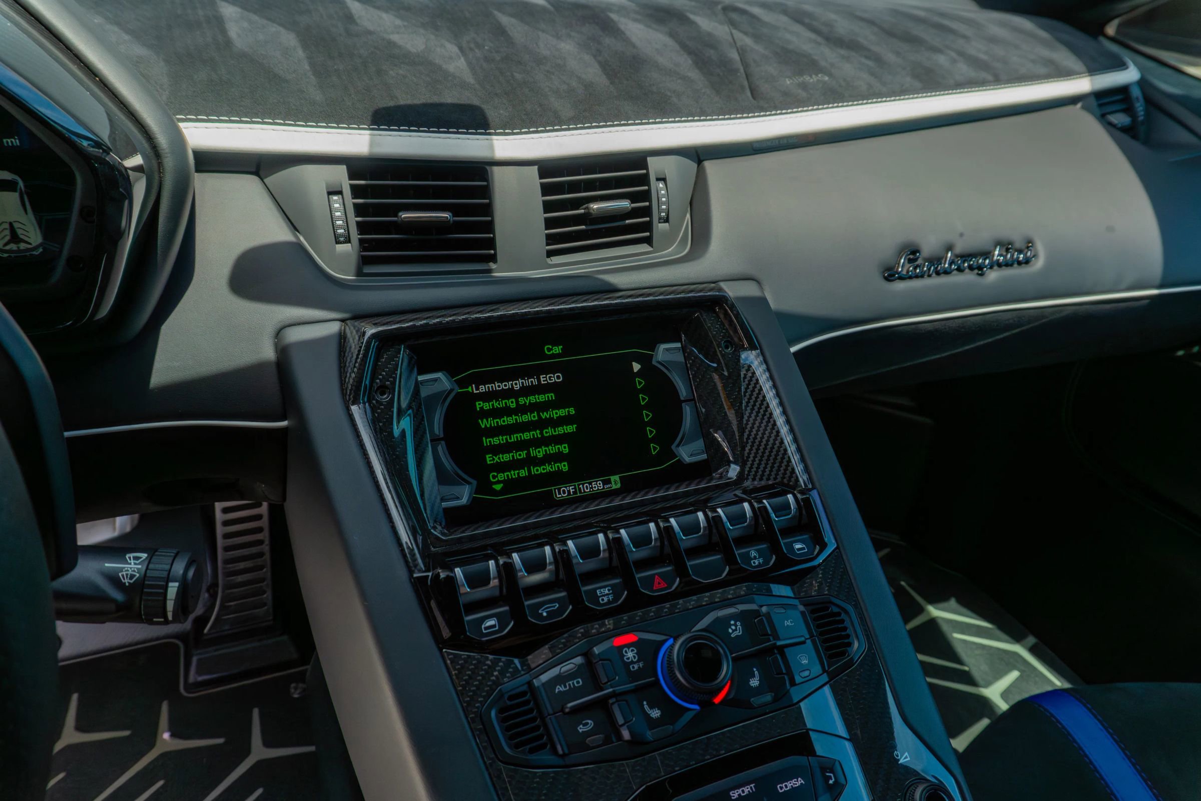 Used 2019 Lamborghini Aventador SVJ AWD/4WD image 66