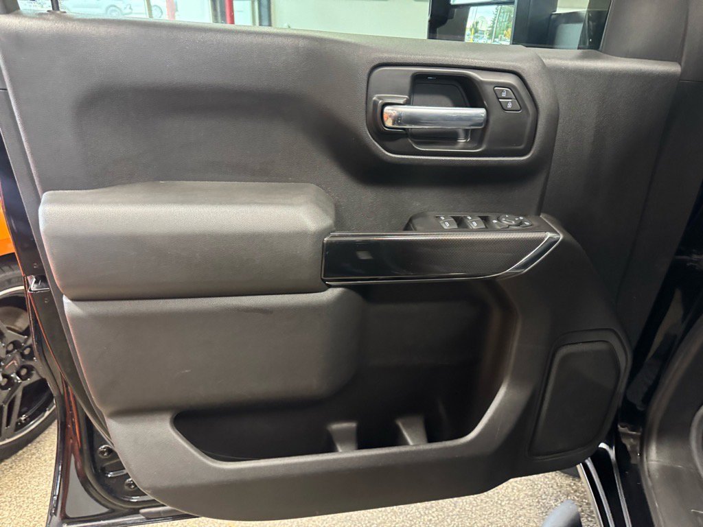 Used 2021 Chevrolet Silverado 1500 Custom Trail Boss w/ Realtree Special Edition image 16