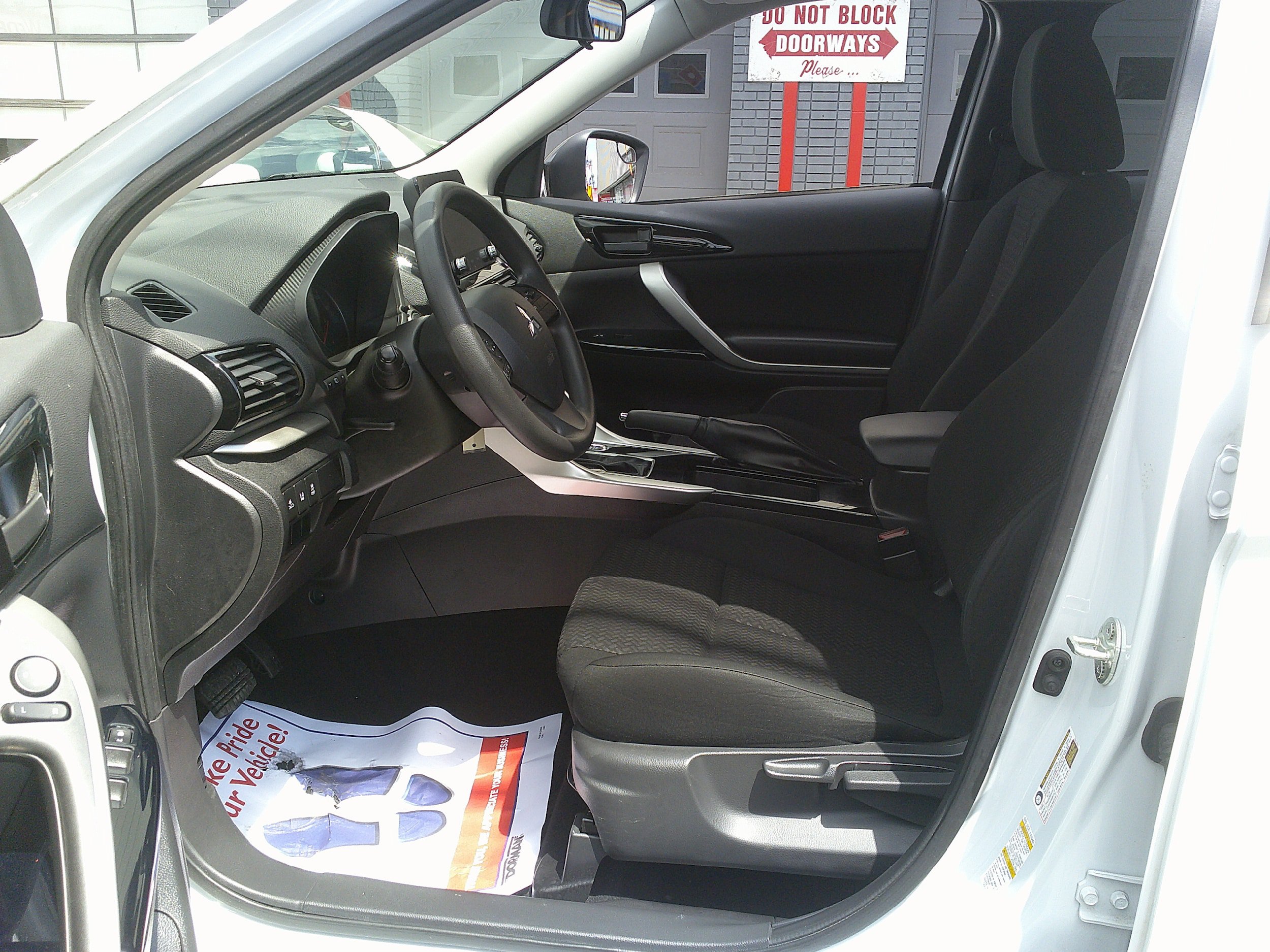 Used 2023 Mitsubishi Eclipse Cross SE AWD/4WD image 13