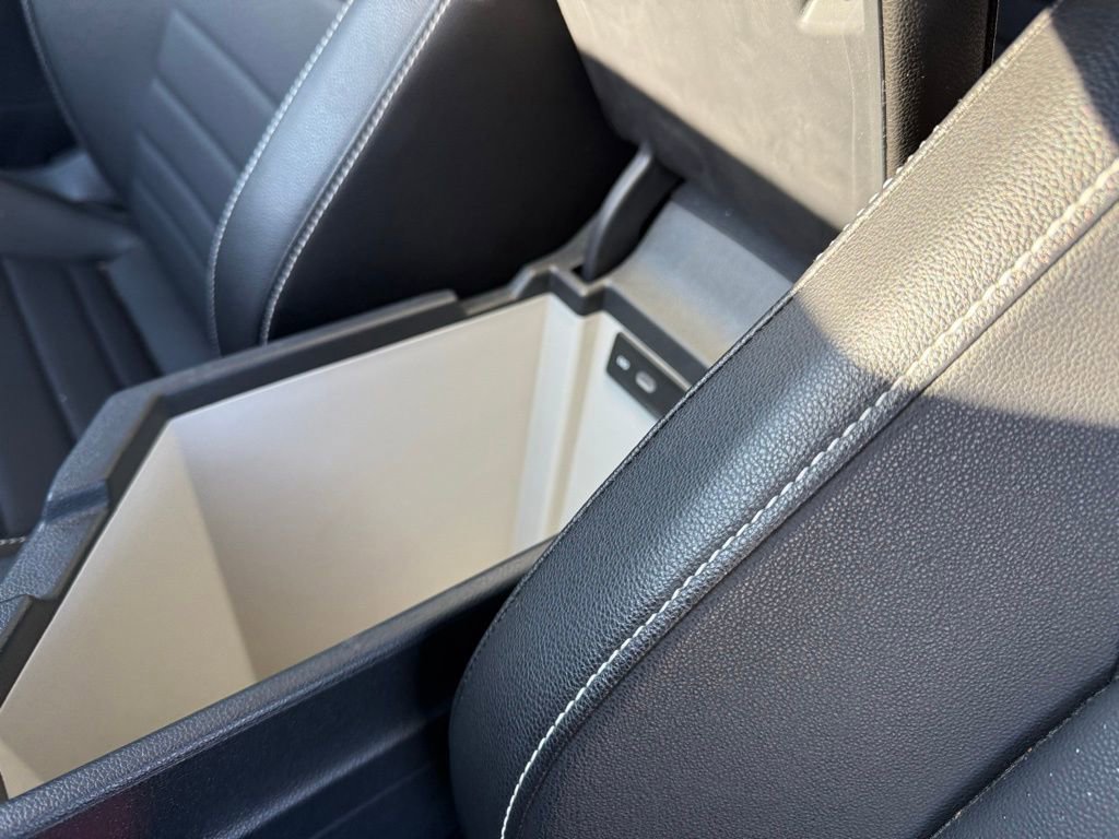 Used 2023 Volkswagen Jetta SE image 24