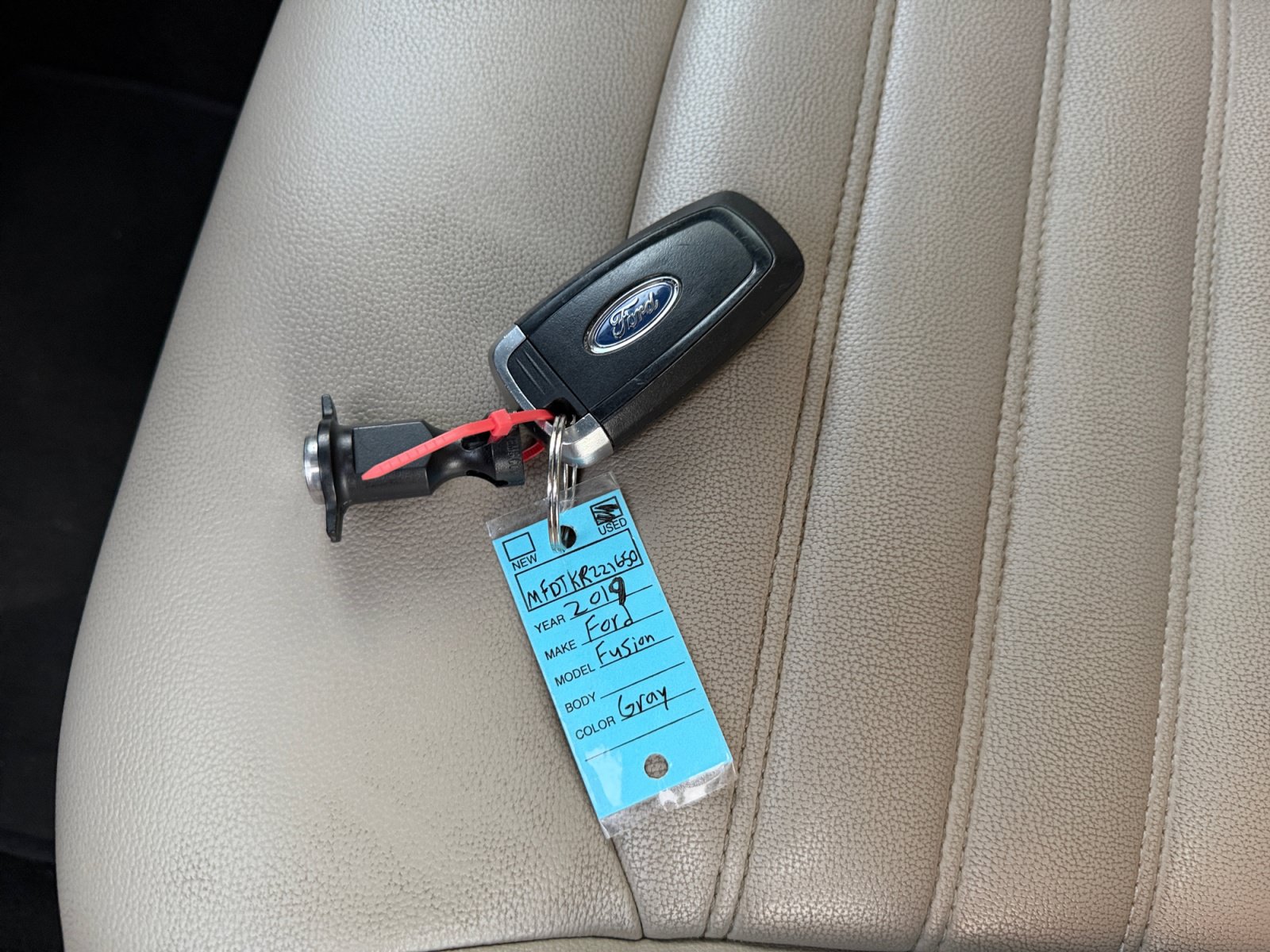 Used 2019 Ford Fusion SEL FWD image 33
