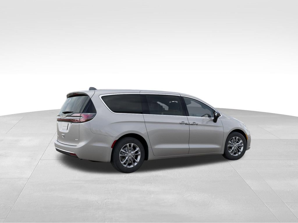 New 2026 Chrysler Pacifica Select AWD/4WD image 5
