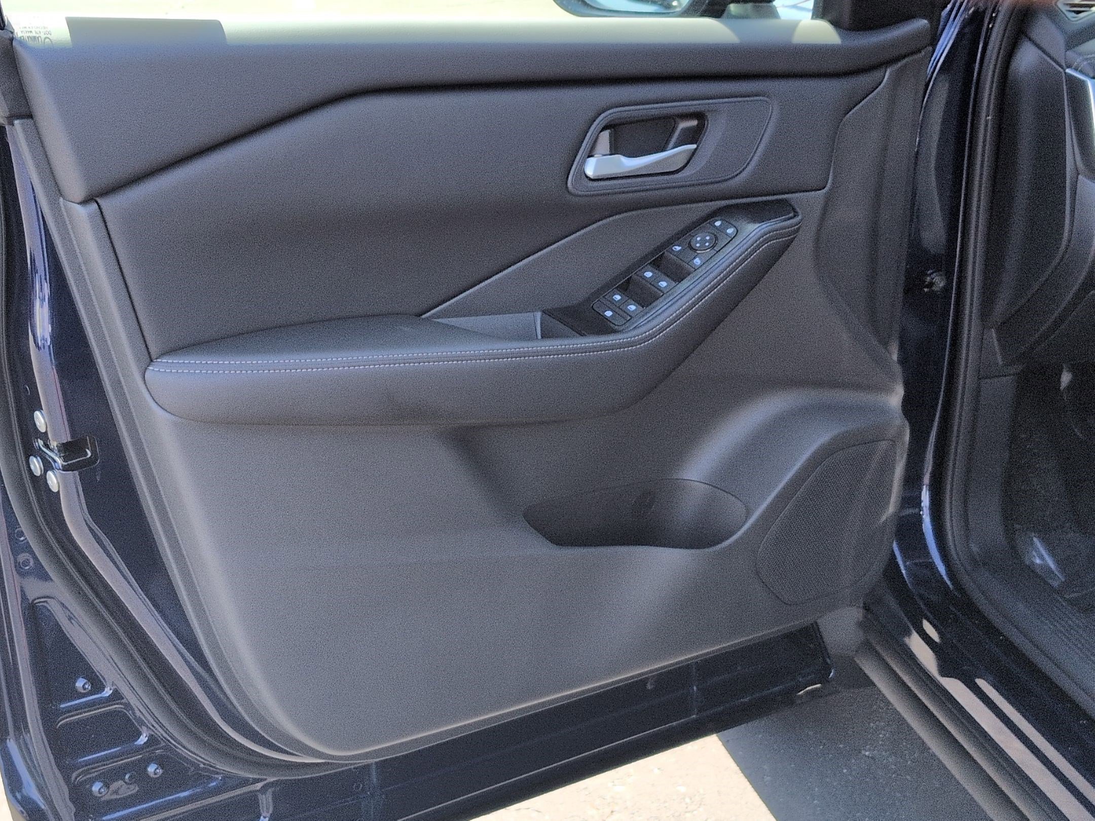 New 2026 Nissan Rogue SV w/ Cold Weather Package FWD image 13