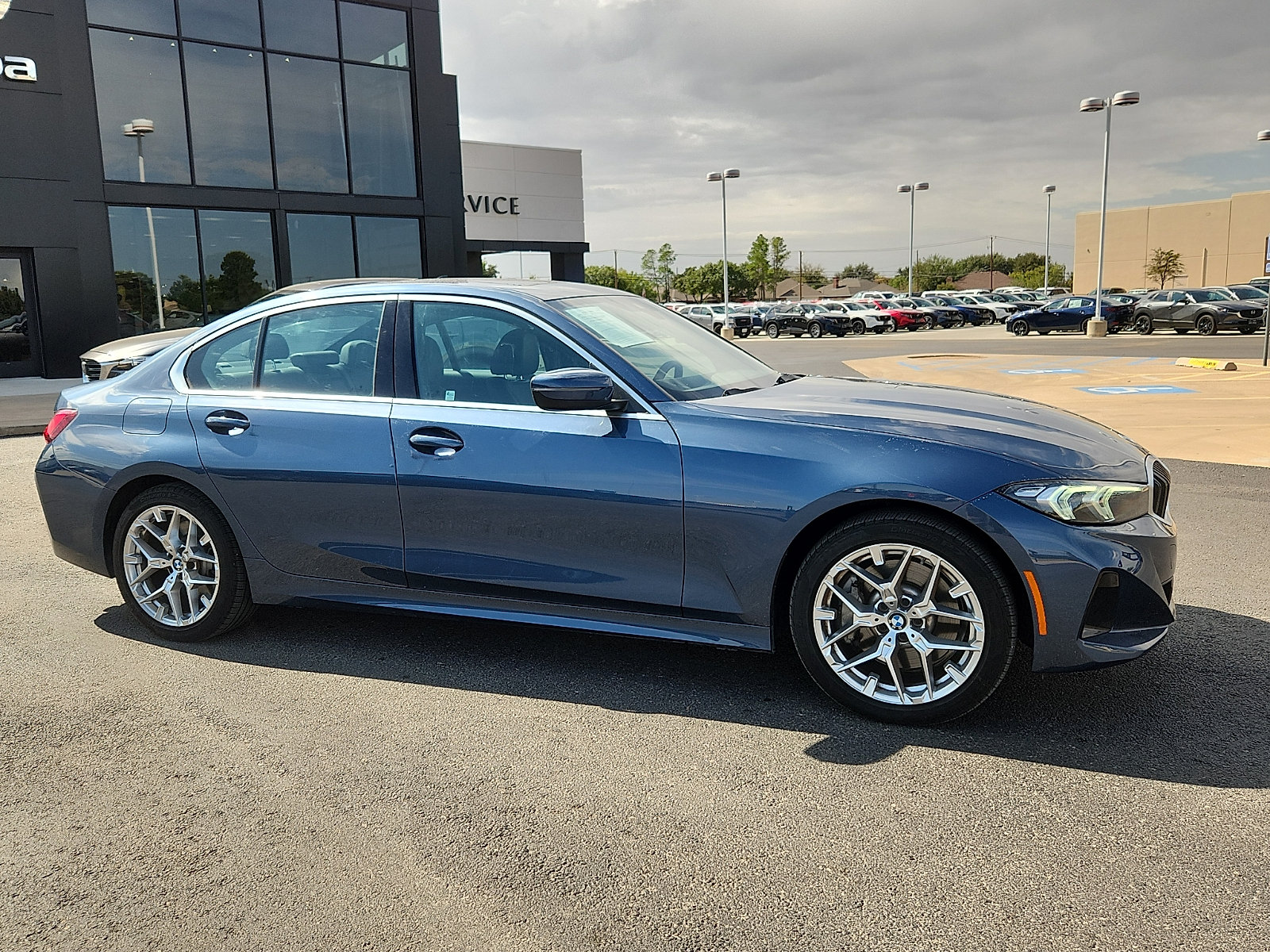 Used 2026 BMW 330i Sedan RWD image 6