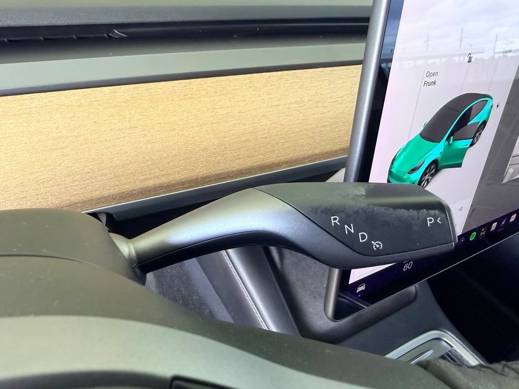 Used 2021 Tesla Model Y Long Range AWD/4WD image 21